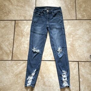 American Eagle skinny cropped jeans